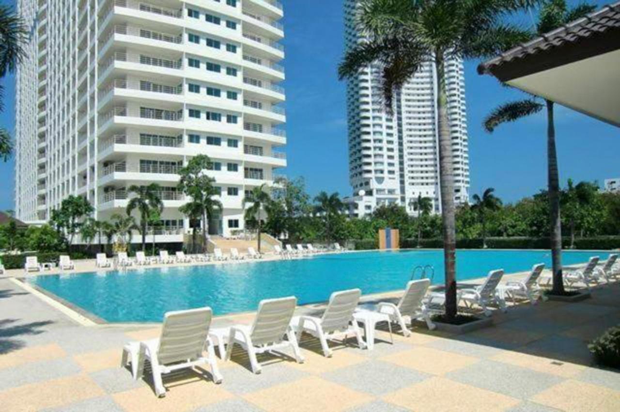 View Talay 6 Apartment Pattaya Bagian luar foto